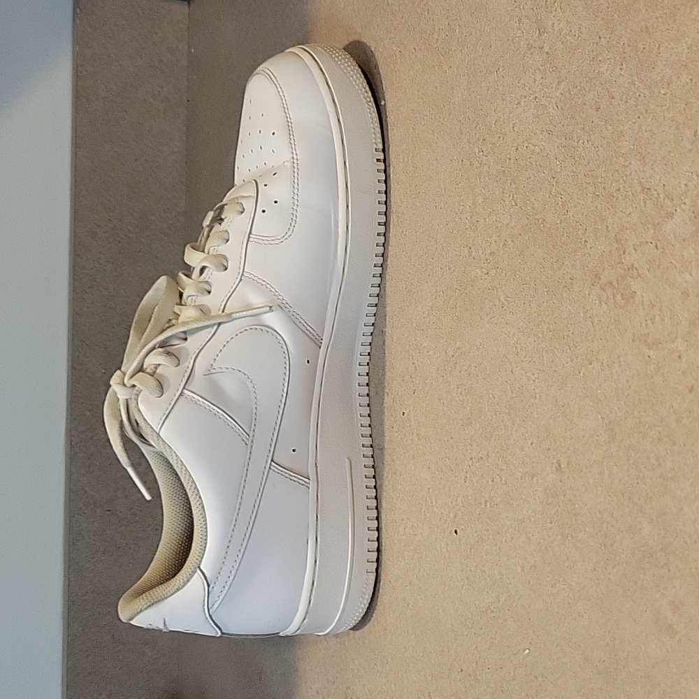 NIKE Air Force 1 Low ‘07 White Men’s Shoes Size 13 - Picture 3 of 9